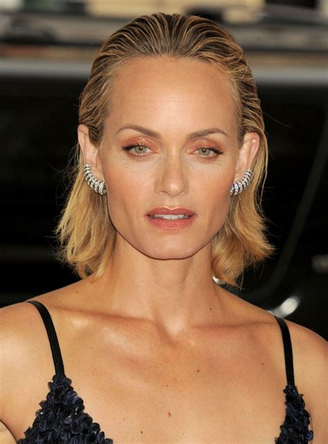 amber valletta pics